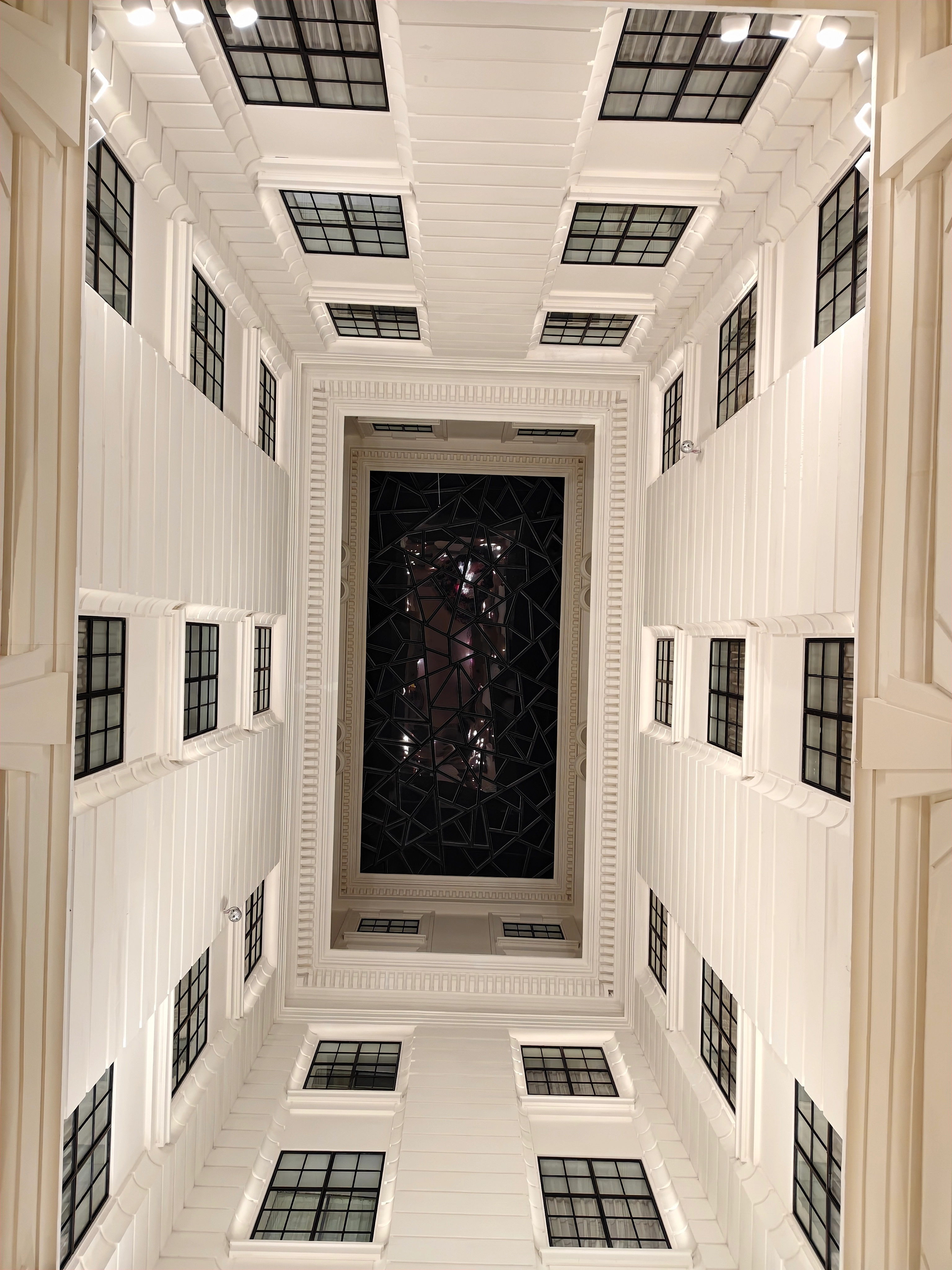 久事国际艺术中心大厅-图1