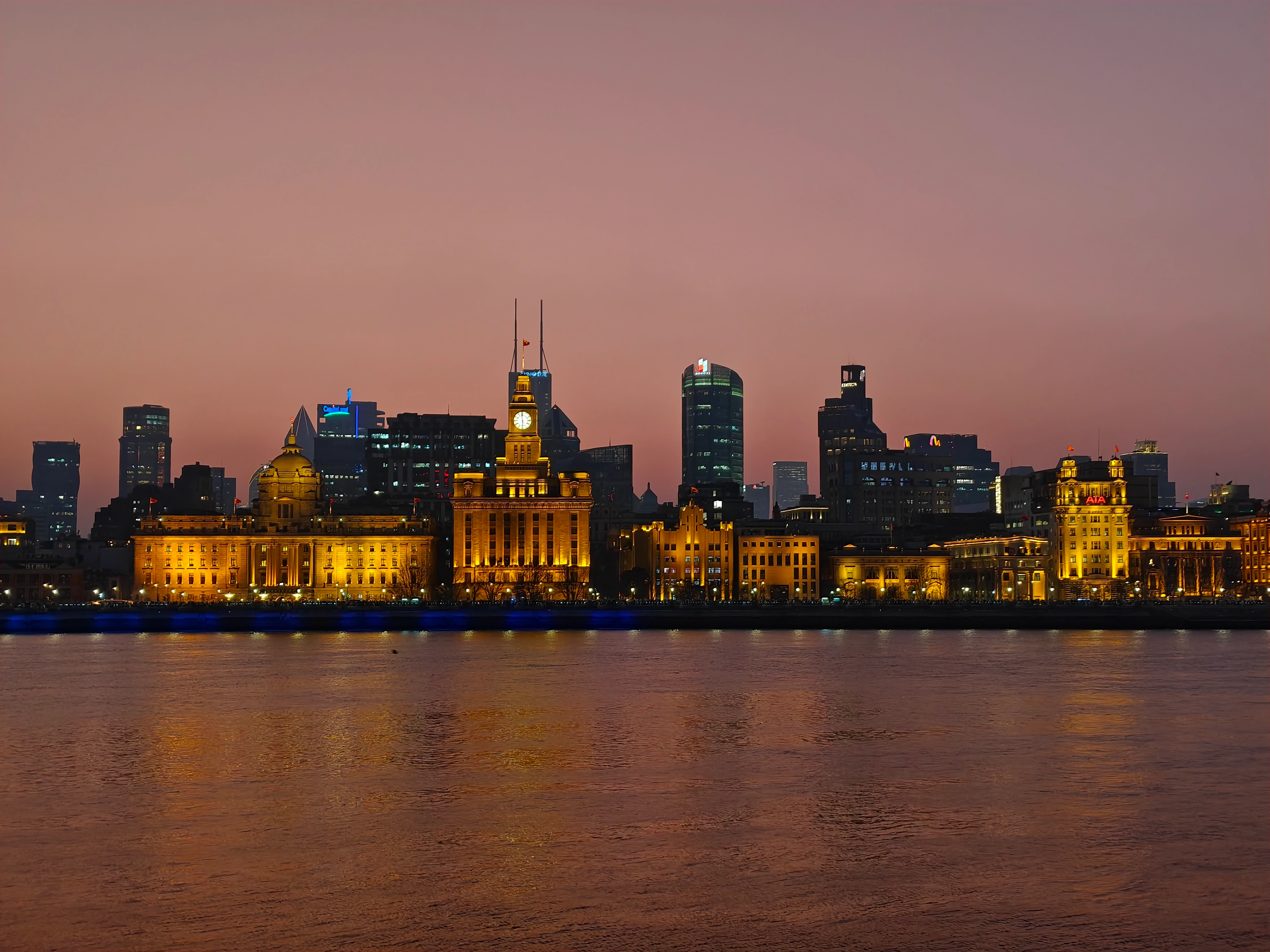 外滩亮灯后场景